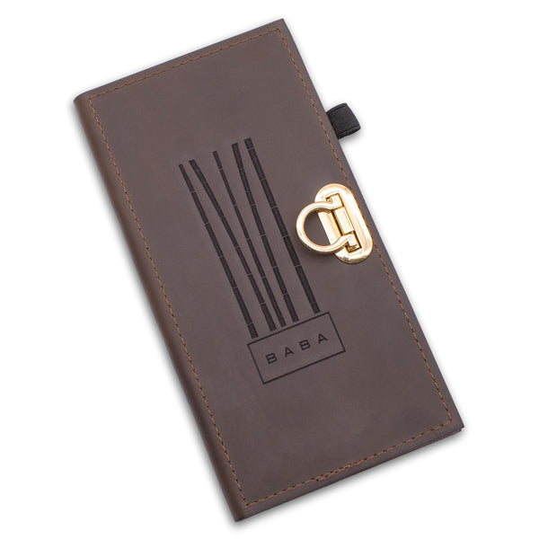 Leather check presenter book in brown leather.